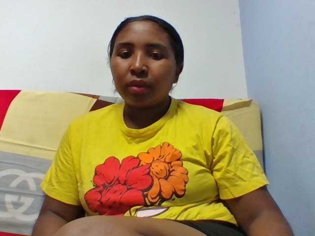 Josy-2 live cam on BongaCams