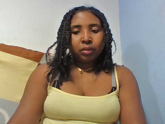 Josy-2 live cam on BongaCams