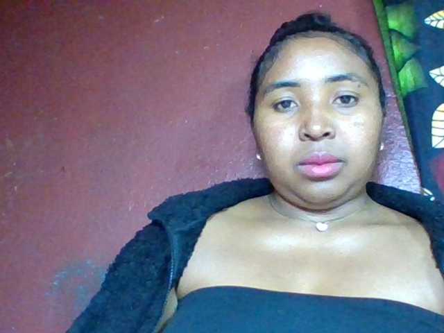 Josy-2 live cam on BongaCams