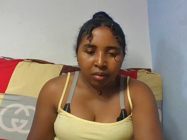 Josy-2 live cam on BongaCams
