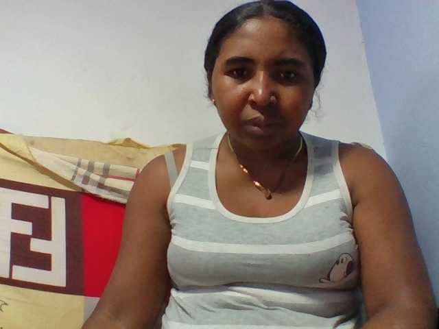 Josy-2 live cam on BongaCams