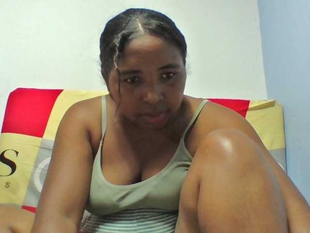 Josy-2 live cam on BongaCams