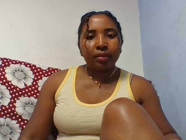 Josy-2 live cam on BongaCams