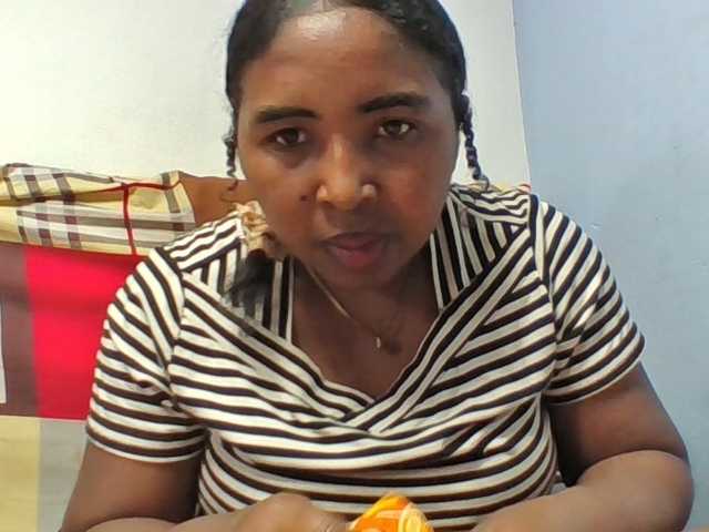 Josy-2 live cam on BongaCams