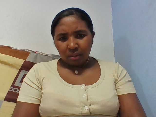 Josy-2 live cam on BongaCams