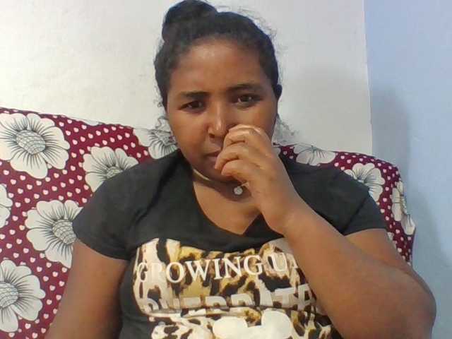 Josy-2 live cam on BongaCams