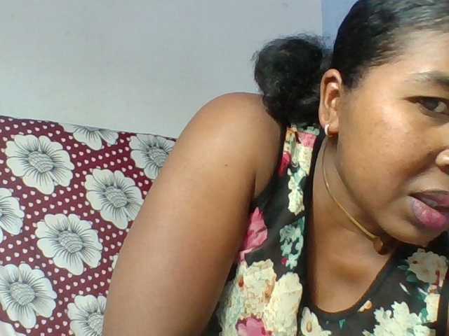 Josy-2 live cam on BongaCams