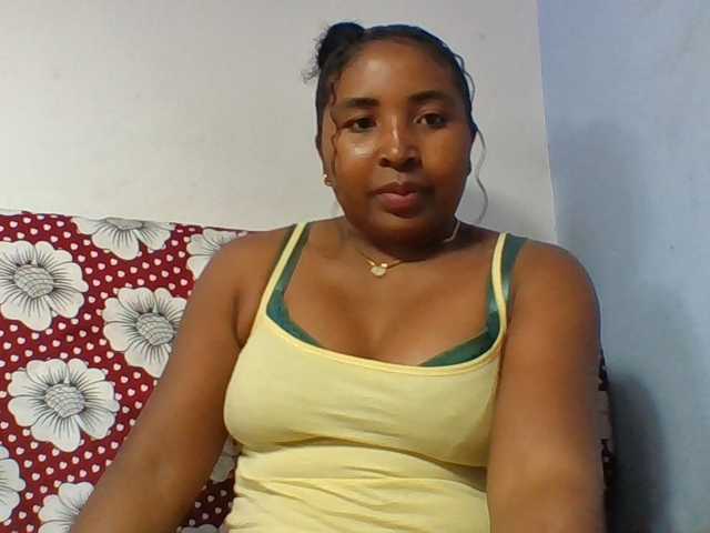 Josy-2 live cam on BongaCams