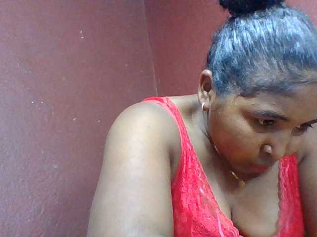 Josy-2 live cam on BongaCams