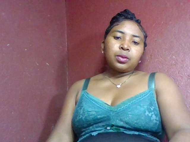 Josy-2 live cam on BongaCams