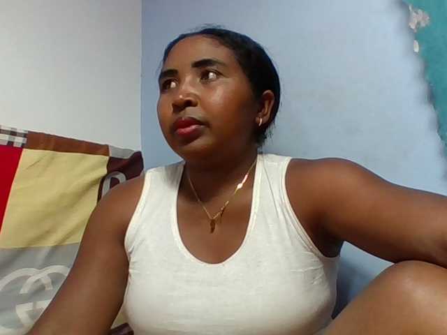 Josy-2 live cam on BongaCams