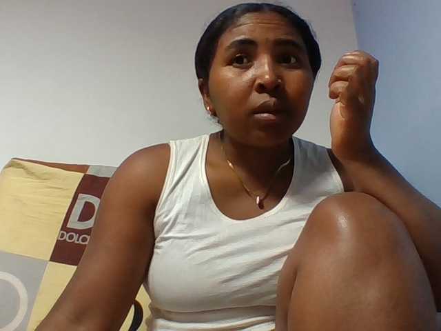 Josy-2 live cam on BongaCams