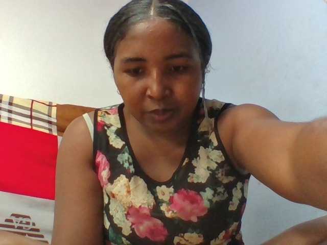 Josy-2 live cam on BongaCams
