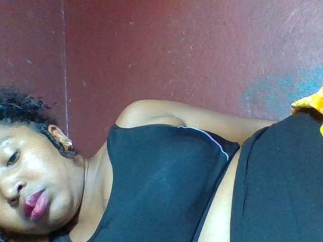 Josy-2 live cam on BongaCams