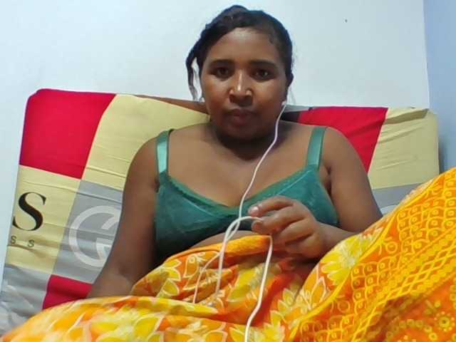 Josy-2 live cam on BongaCams