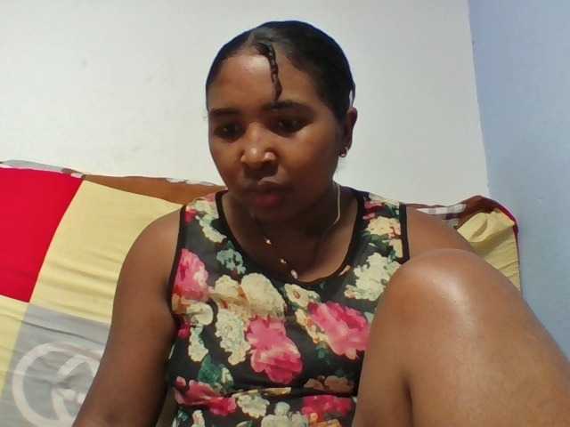Josy-2 live cam on BongaCams