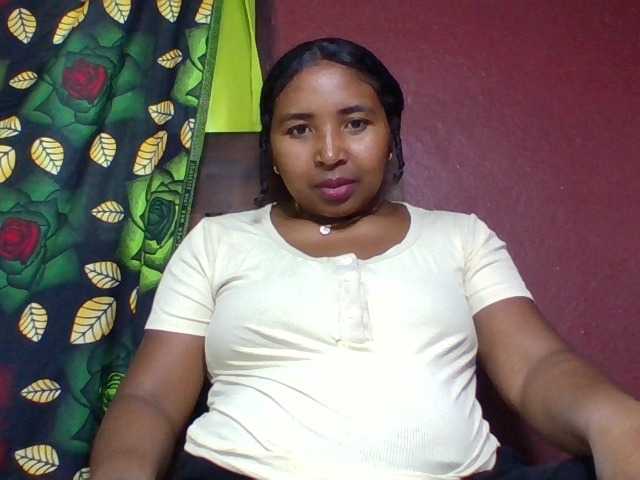 Josy-2 live cam on BongaCams