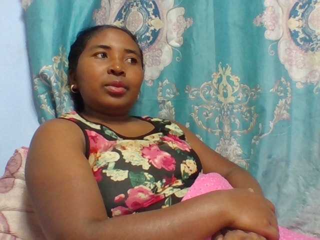Josy-2 live cam on BongaCams