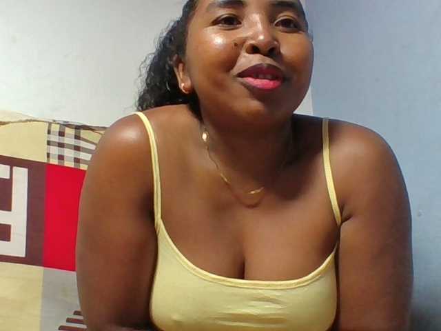 Josy-2 live cam on BongaCams