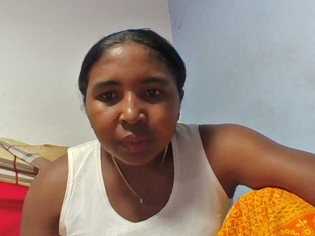Josy-2 live cam on BongaCams