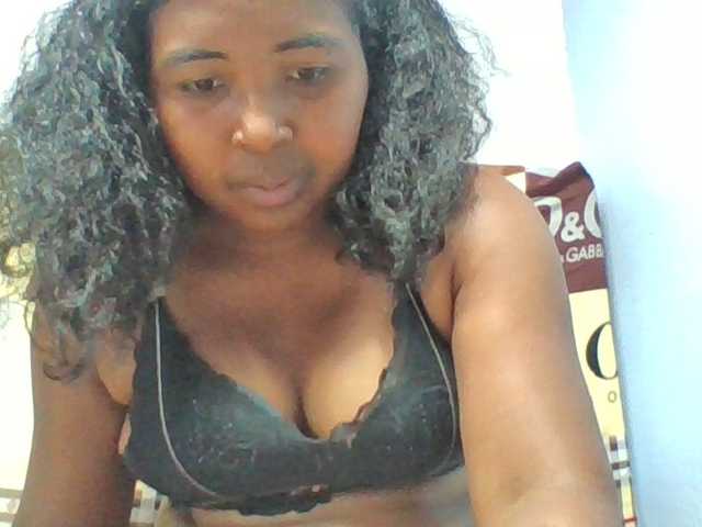 Josy-2 live cam on BongaCams