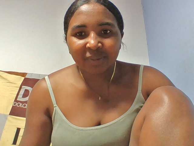 Josy-2 live cam on BongaCams