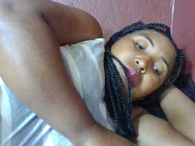 Josy-2 live cam on BongaCams