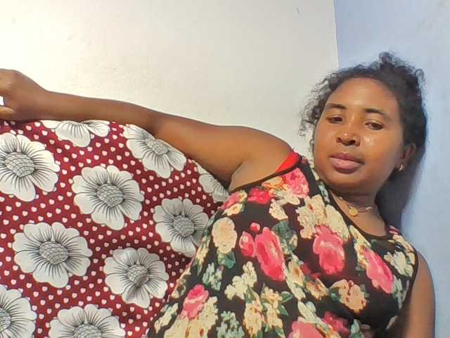 Josy-2 live cam on BongaCams