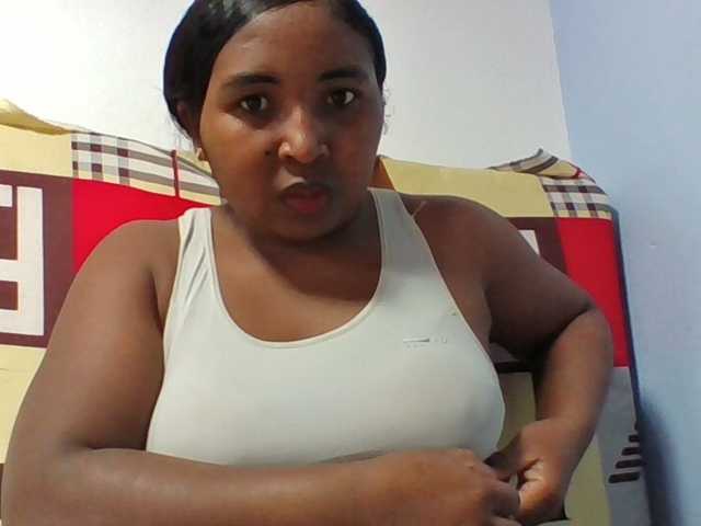 Josy-2 live cam on BongaCams