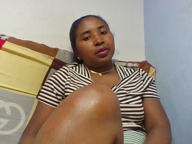 Josy-2 live cam on BongaCams