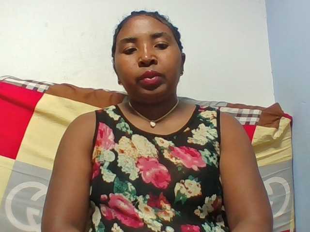 Josy-2 live cam on BongaCams