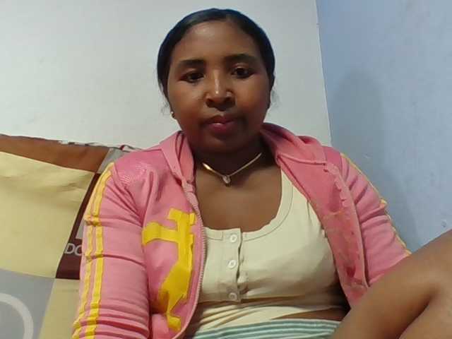 Josy-2 live cam on BongaCams