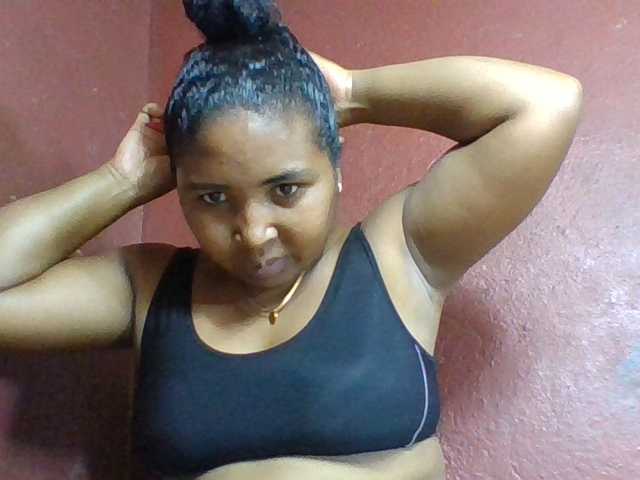 Josy-2 live cam on BongaCams