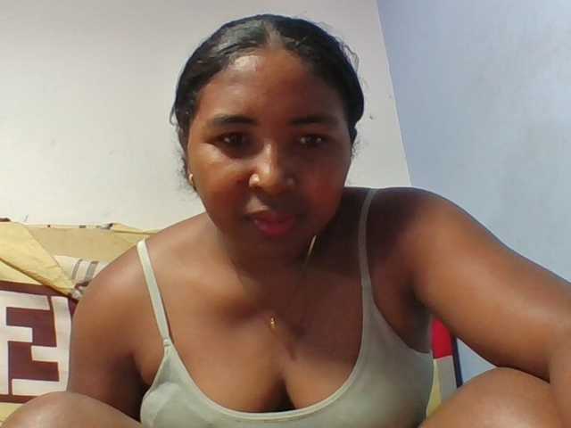 Josy-2 live cam on BongaCams