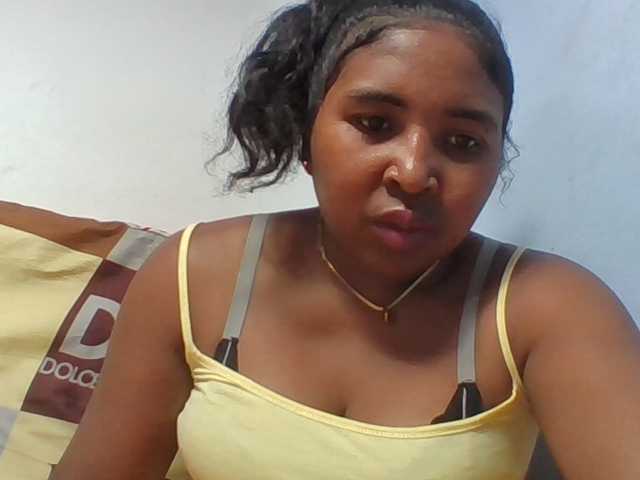Josy-2 live cam on BongaCams