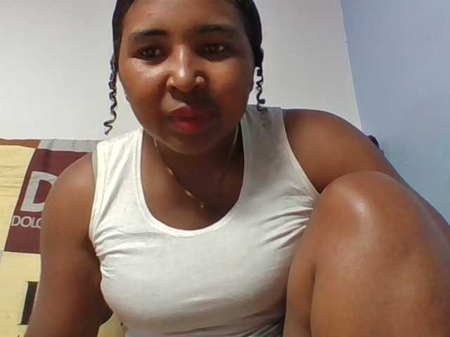Josy-2 live cam on BongaCams