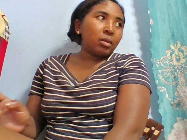 Josy-2 live cam on BongaCams