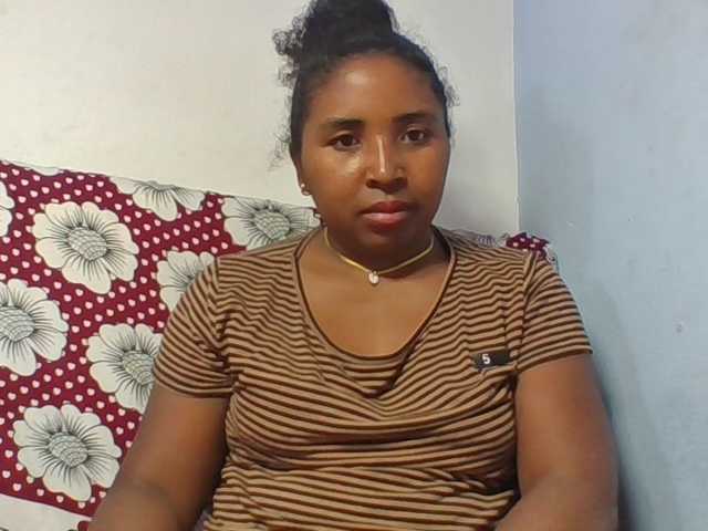 Josy-2 live cam on BongaCams