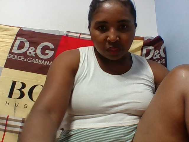 Josy-2 live cam on BongaCams