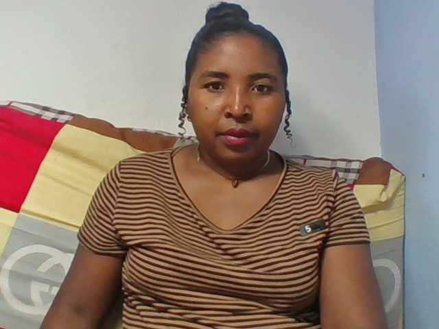 Josy-2 live cam on BongaCams
