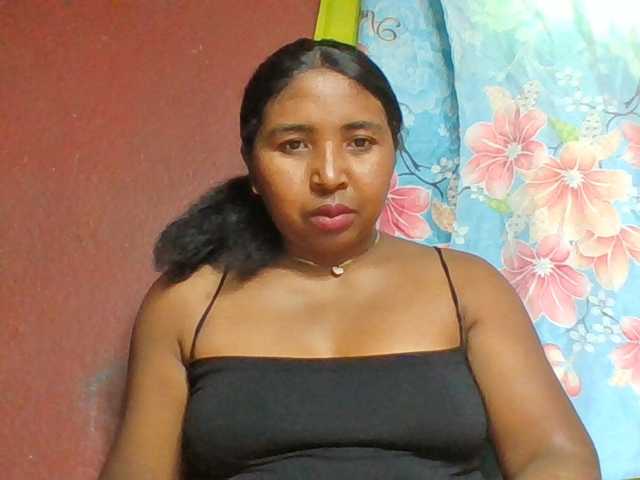 Josy-2 live cam on BongaCams