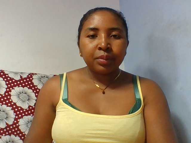 Josy-2 live cam on BongaCams