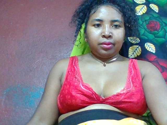 Josy-2 live cam on BongaCams