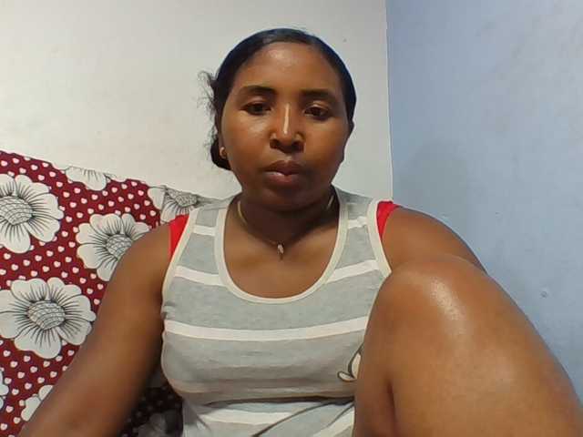 Josy-2 live cam on BongaCams