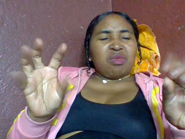 Josy-2 live cam on BongaCams
