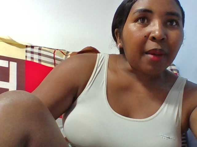 Josy-2 live cam on BongaCams