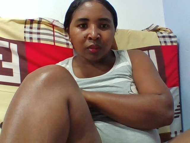 Josy-2 live cam on BongaCams