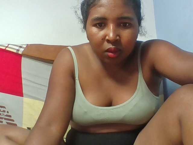 Josy-2 live webcam show
