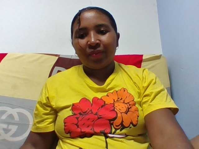 Josy-2 live cam on BongaCams