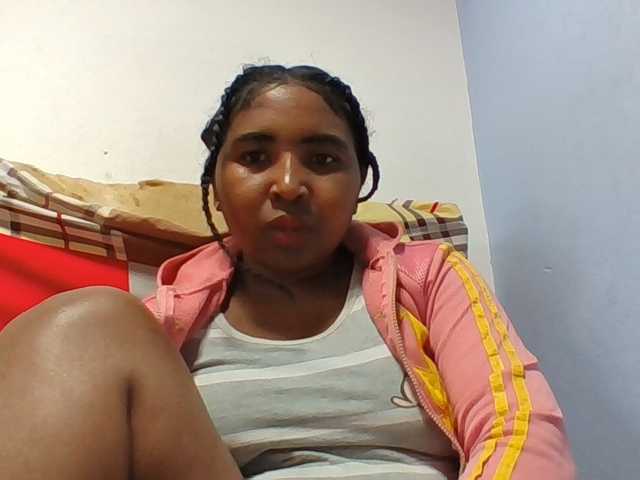 Josy-2 Live Cam on BongaCams